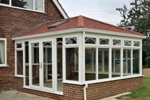 Read more about the article How to Compare Conservatory Prices Online