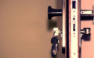 Read more about the article Common Reasons to Call a Locksmith